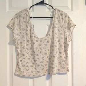H&M XXL floral crop top